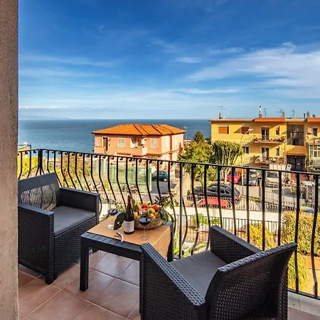 Suite Apartment Taormina 4* تاورمينا