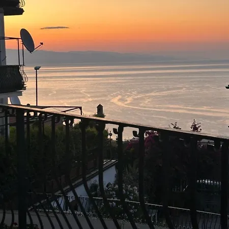 Suite Apartment Taormina 4* تاورمينا