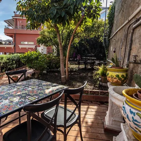 Suite Apartment Taormina 4* تاورمينا