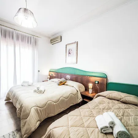 بيت ضيافة Suite Apartment Taormina 4*