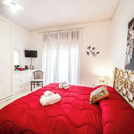 Suite Apartment Taormina بيت ضيافة تاورمينا