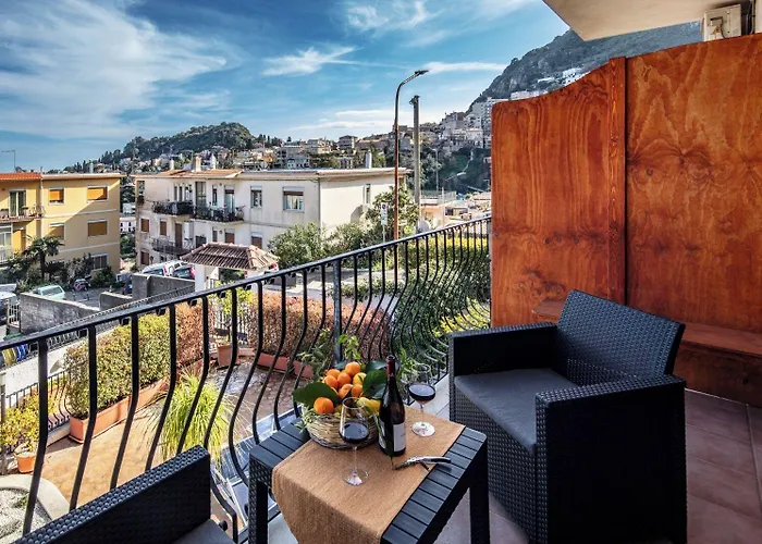 Suite Apartment Taormina Penzion